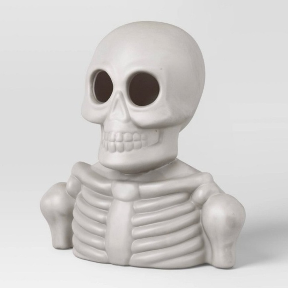 NWT. HYDE & EEK! Skeleton Bust Light Up Decor